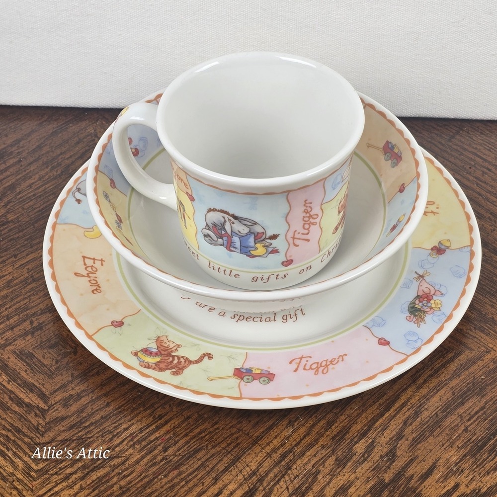 Classic Winnie The Pooh Royal Doulton Dish Set Bowl Plate Mug Kids Decor Tigger